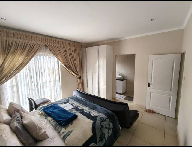 3 BEDROOM DUPLEX FOR SALE IN CASHAN